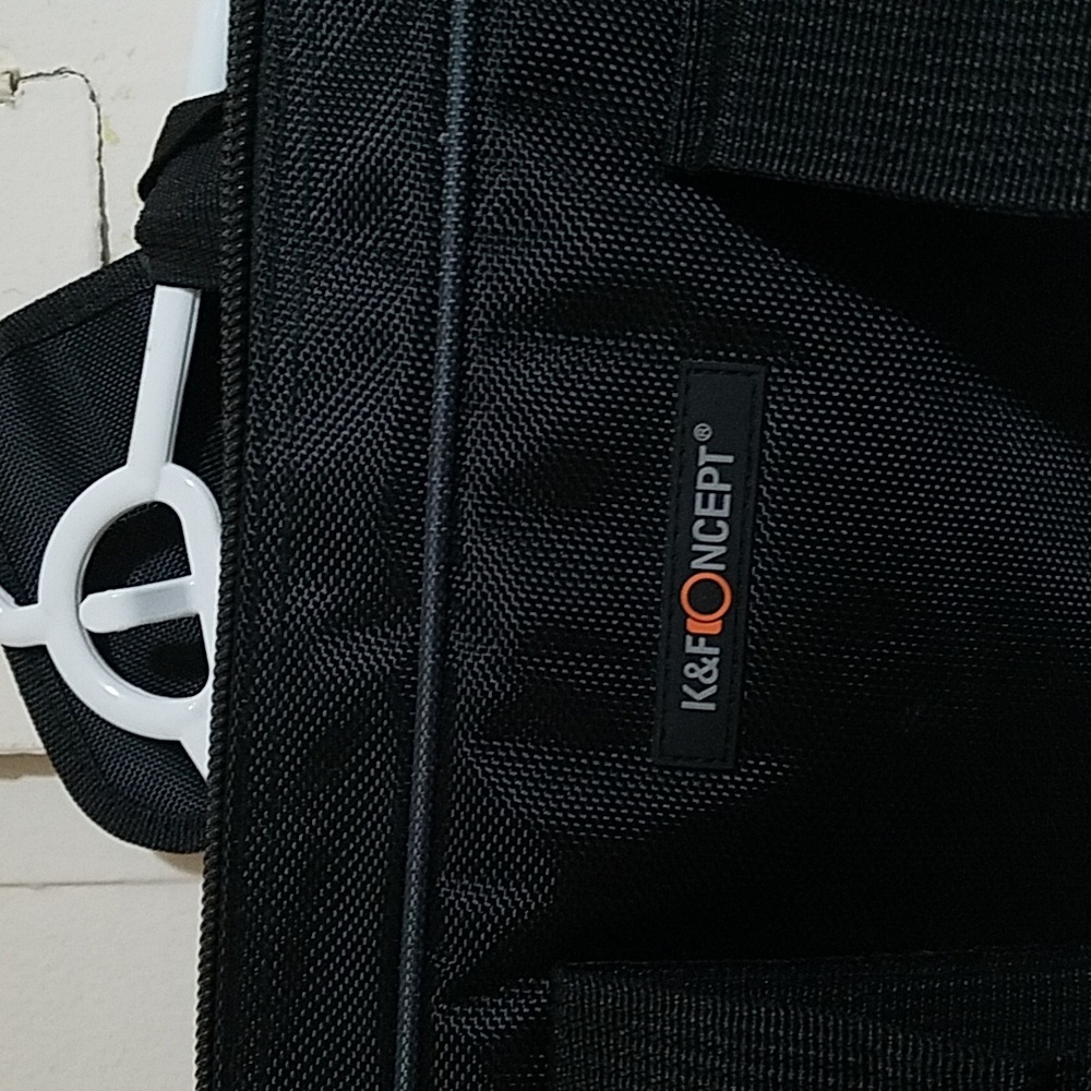 Case - Picture 2 of 7